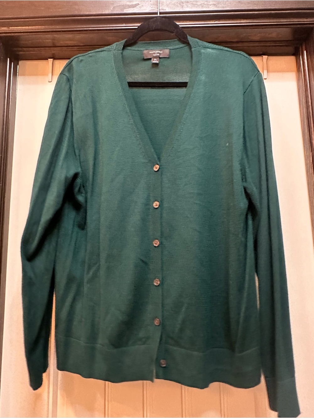 Banana Republic Forever Forest Green V-Neck Button Cardigan
